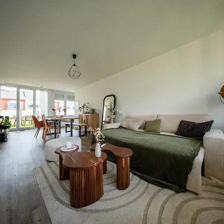 Lumineux Centre - Parking Apartment